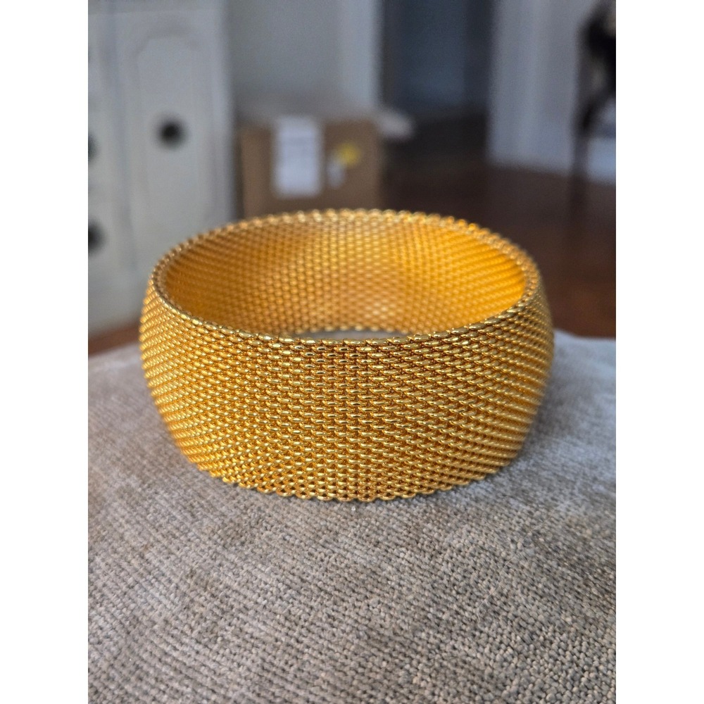 The "Golden Bracelet" 1950s Vintage Goldtone Mesh Bangle Bracelet No Tone Loss